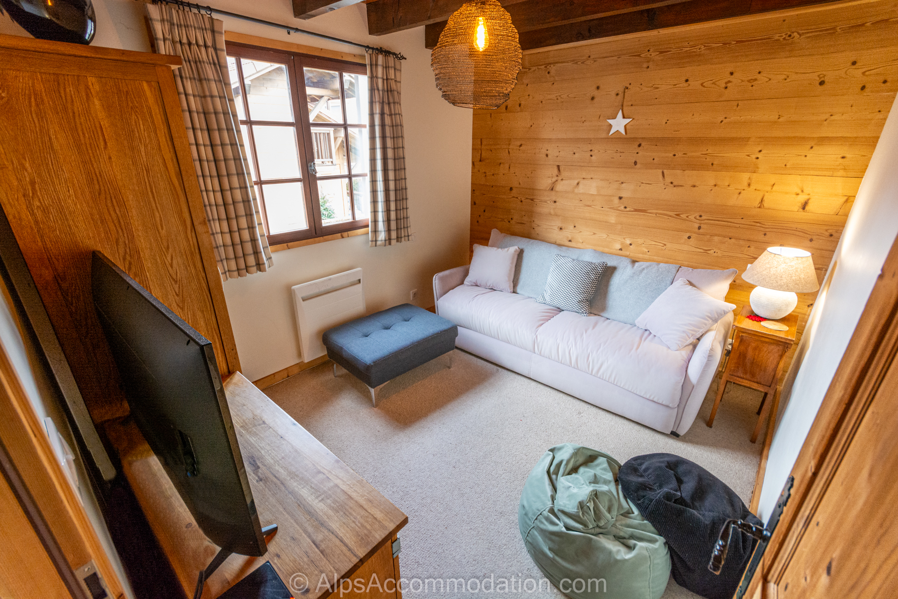 Chalet Étoile Morillon - Snug with TV and games console. Can also be arranged as a fifth bedroom
