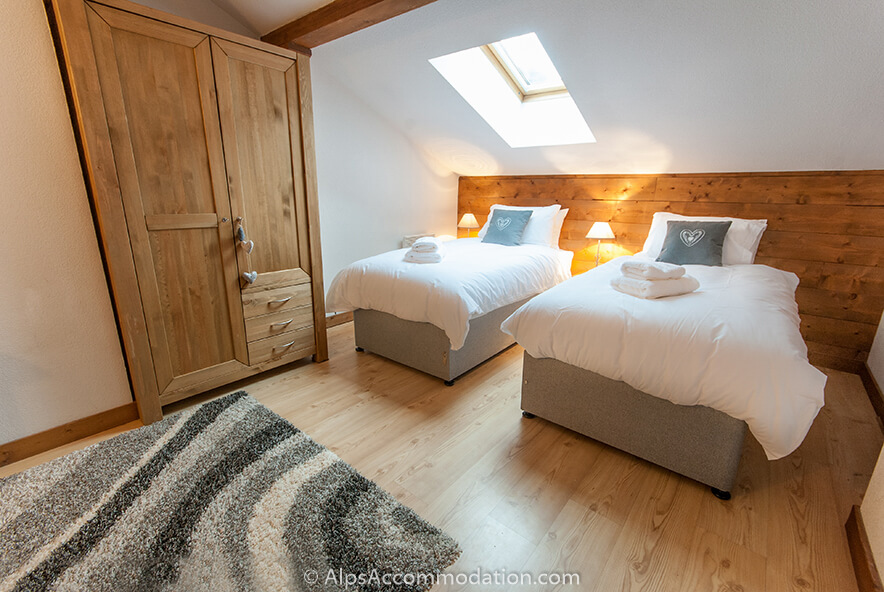 Chalet Amande E4 Samoëns - Master bedroom can also be configured as a twin