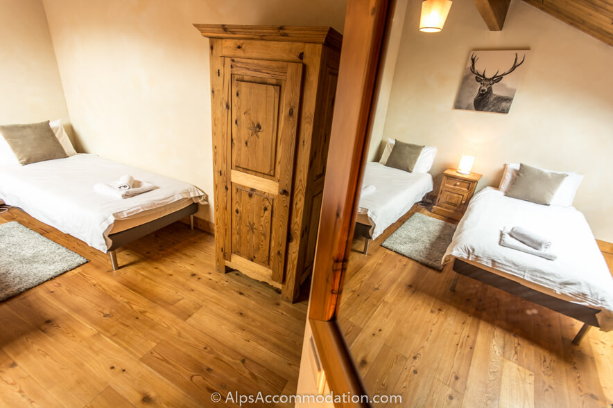 Pas Au Loup A10 Samoens - The bright and spacious loft style bedroom ideal for 2 or 3 people