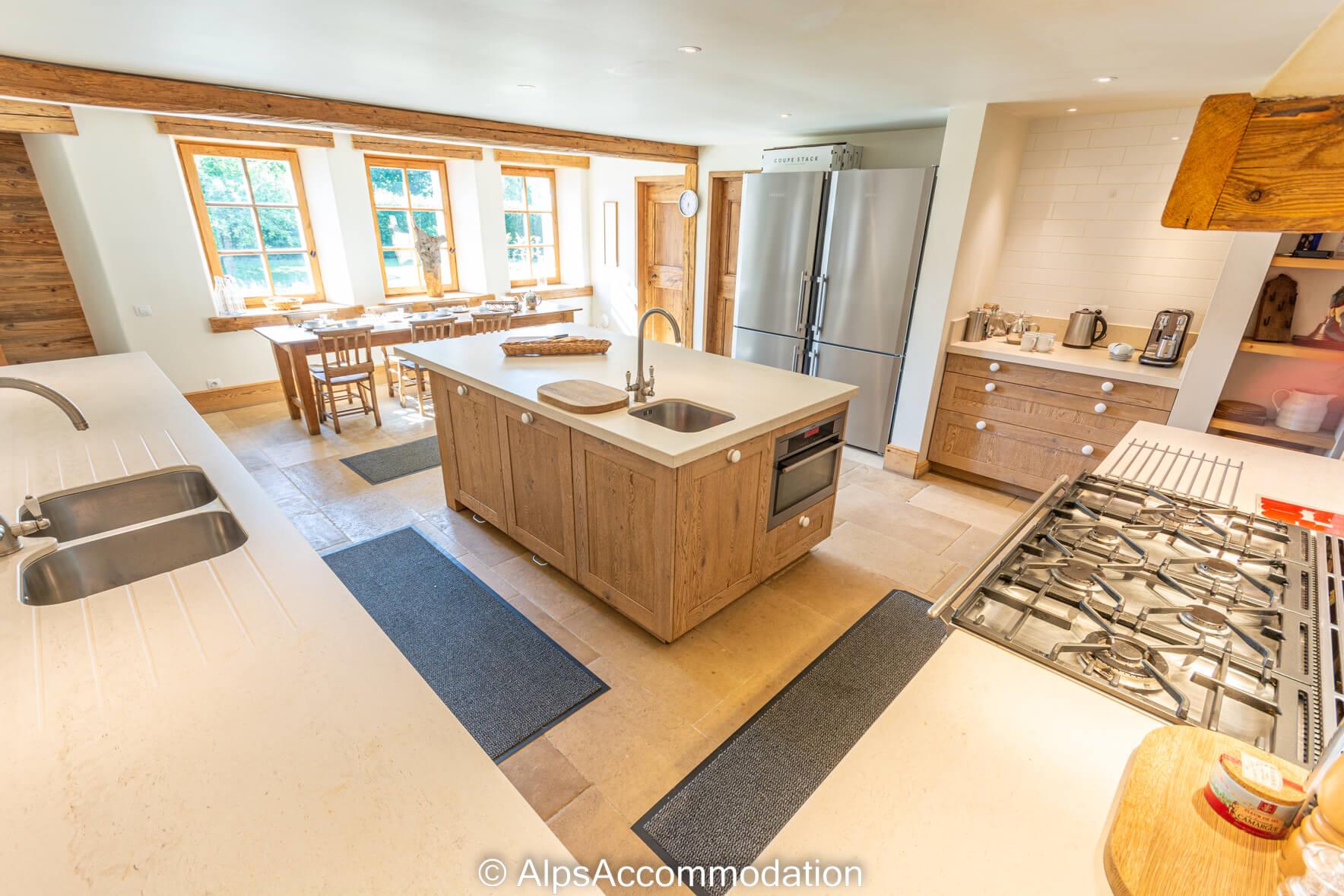 Ferme St Christophe Samoëns - The huge kitchen is equipped to a very high standard