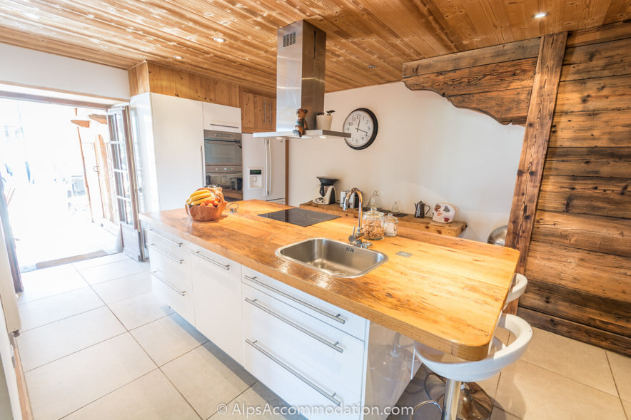 Chalet Skean-Dhu Samoëns - Wonderfully light, spacious and fully equipped kitchen