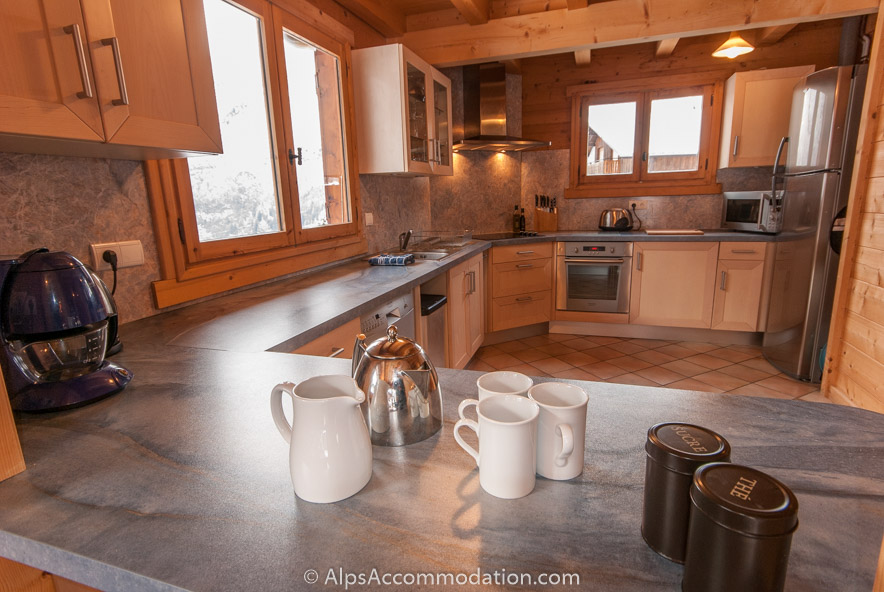 Chalet Sisu Sixt-Fer-à-Cheval - Kitchen with everything you need to prepare a great meal