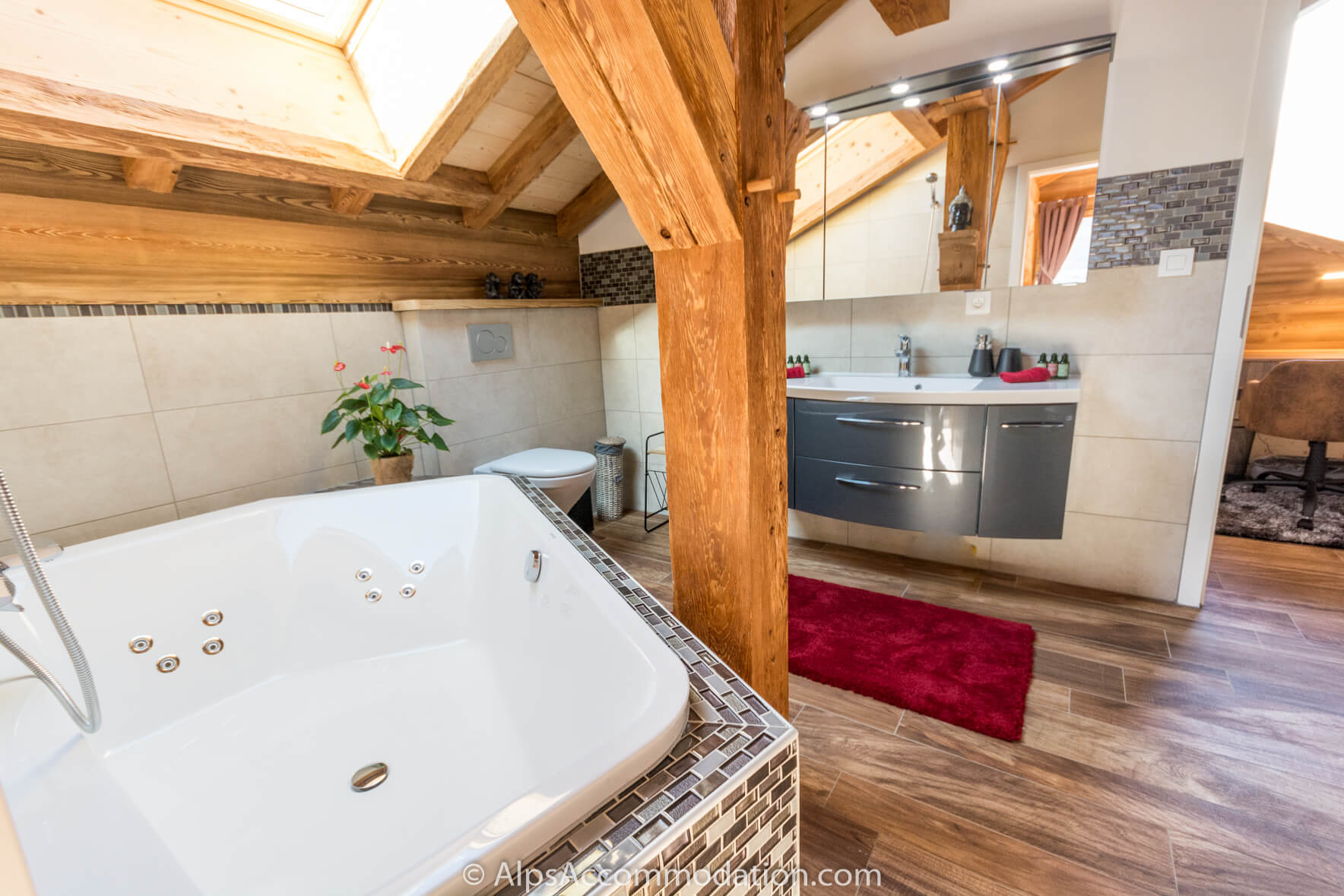 Chalet Sole Mio Morillon - Relax in the jacuzzi bath after a long day skiing