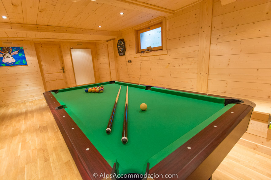 Chalet du Mont des Fraises Samoëns - A pool table and darts are available