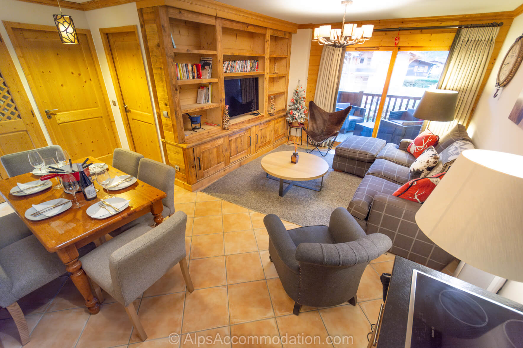 Chardons Argentes G6 Samoëns - A wonderfully convivial area to share with family or friends