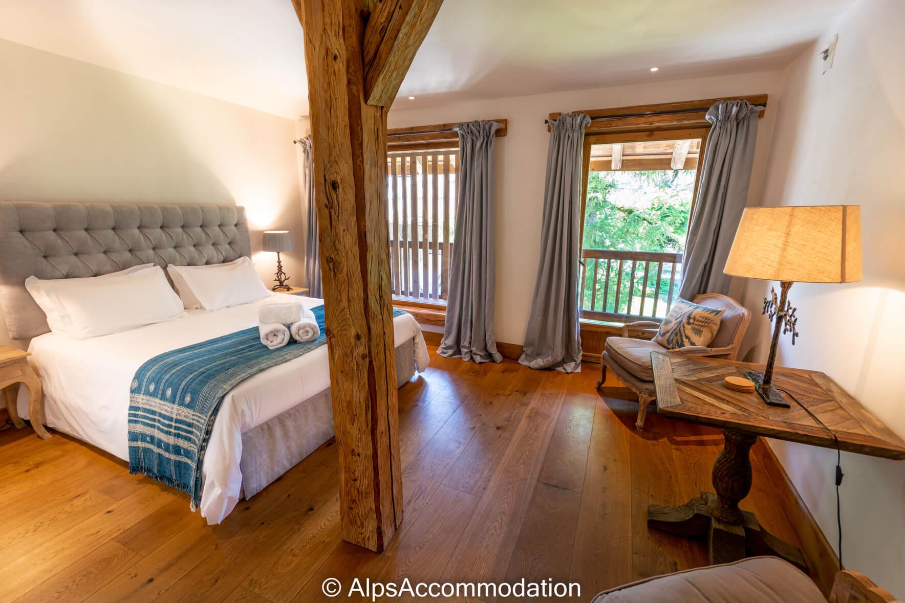 Ferme St Christophe Samoëns - Beautiful ensuite bedroom with private south facing balcony