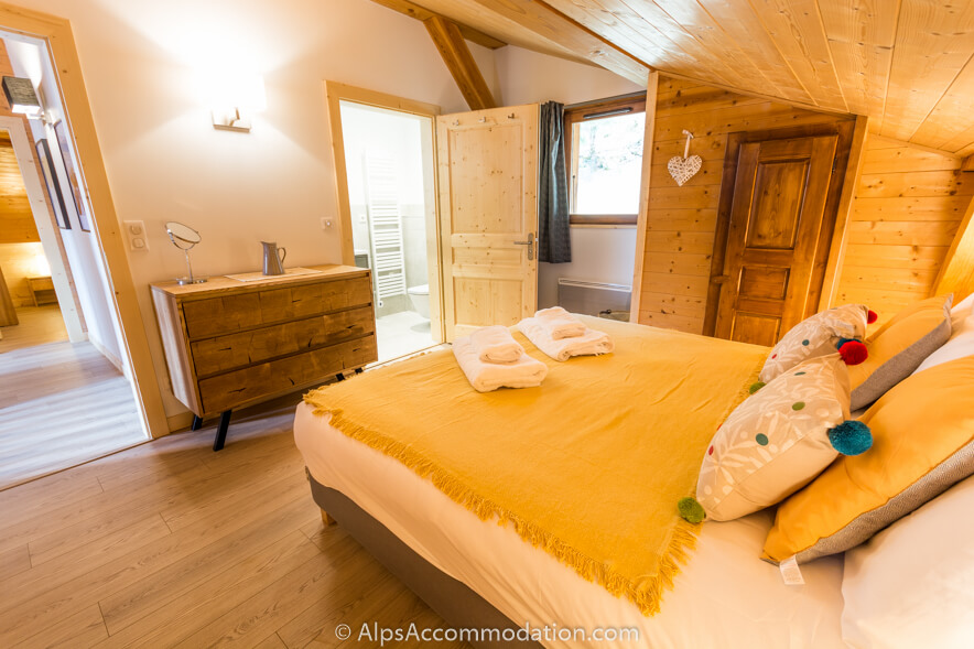 Chalet Marguerite Samoëns - Beautiful decor and soft furnishings can be found throughout