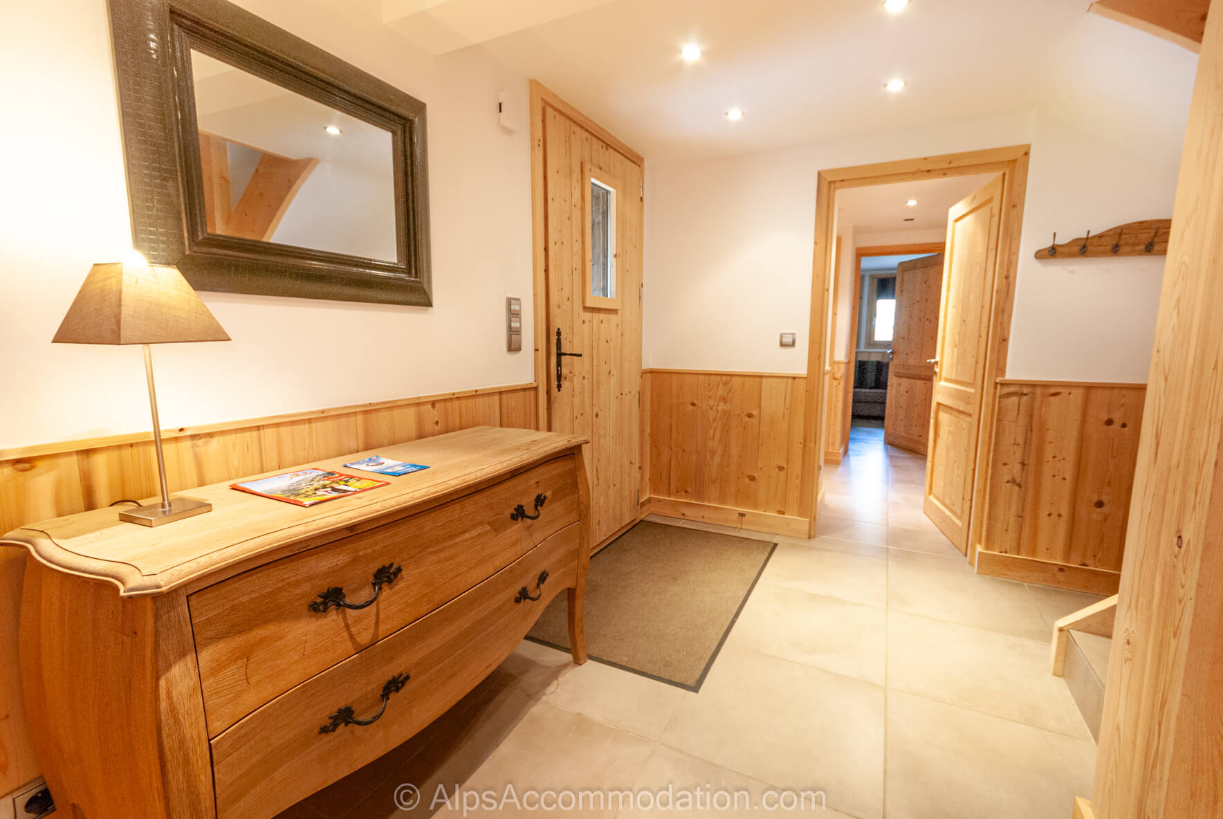 Chalet Foehn Samoëns - Large entrance hall welcomes you into the chalet