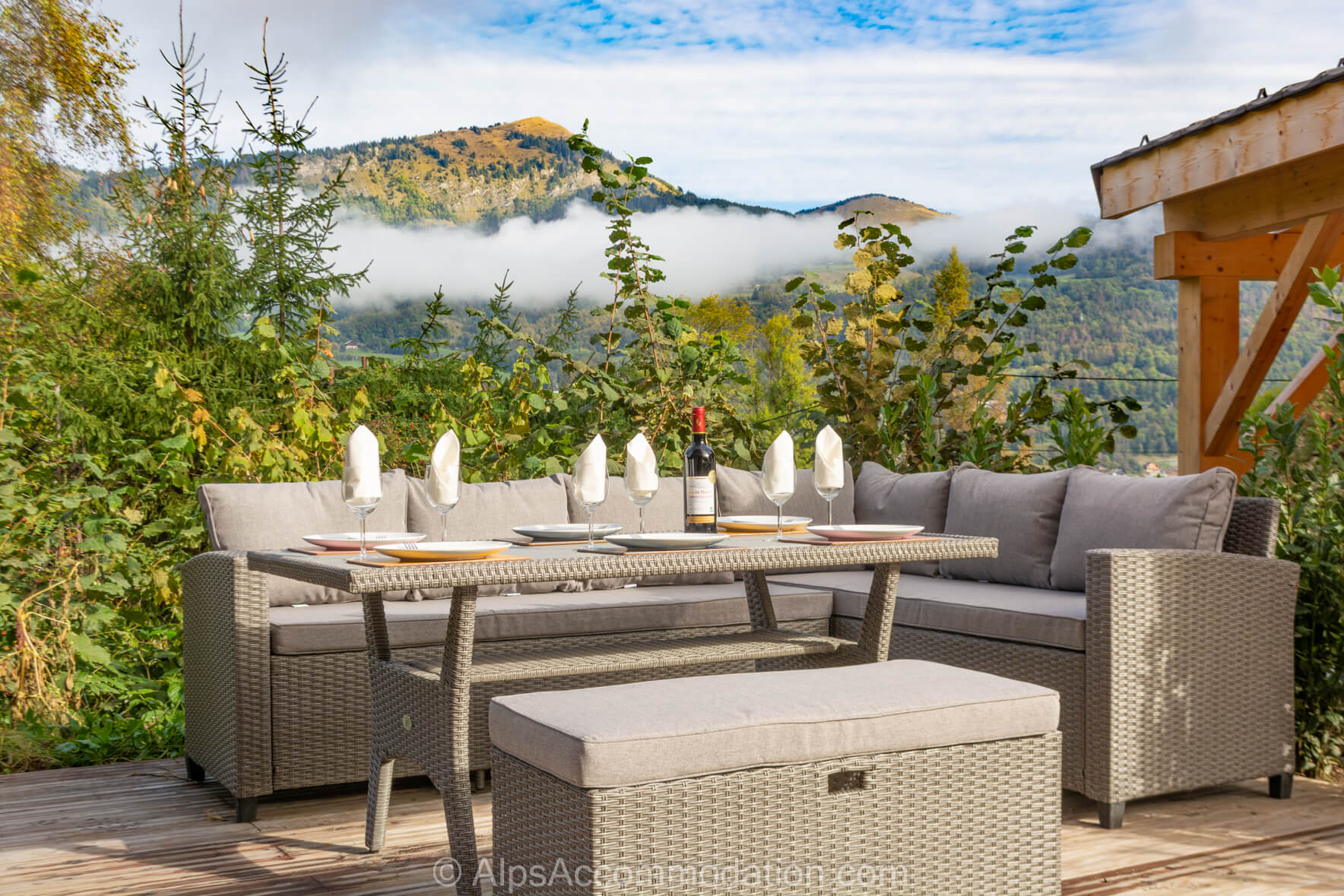 Apartment Gifframa Samoëns - Enjoy dining alfresco on the terrace
