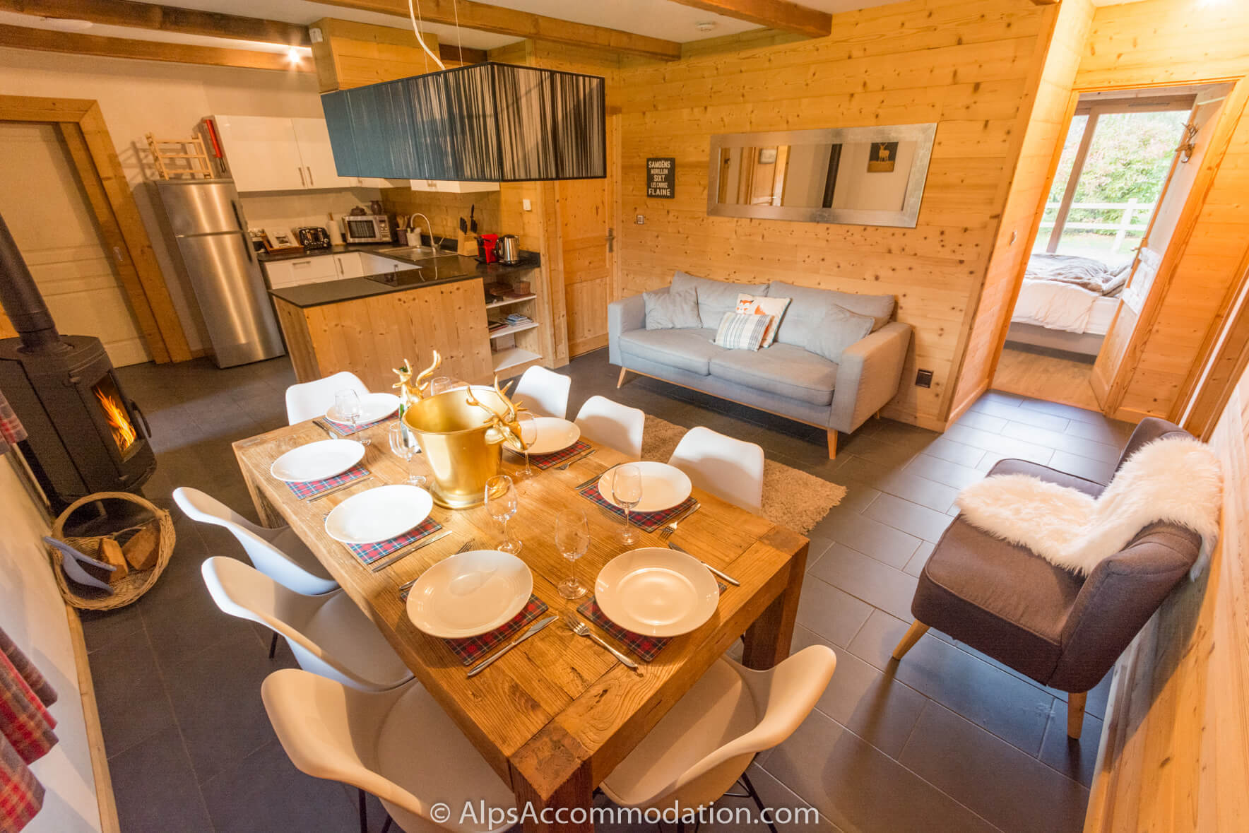 Chalet Balthazar Samoëns - The stunning open plan living dining and kitchen areas