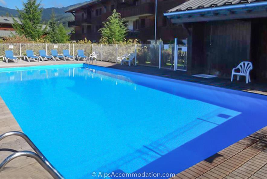 Les Fermes de Samoëns F4 Samoens - Outdoor swimming pool is perfect for summer holidays