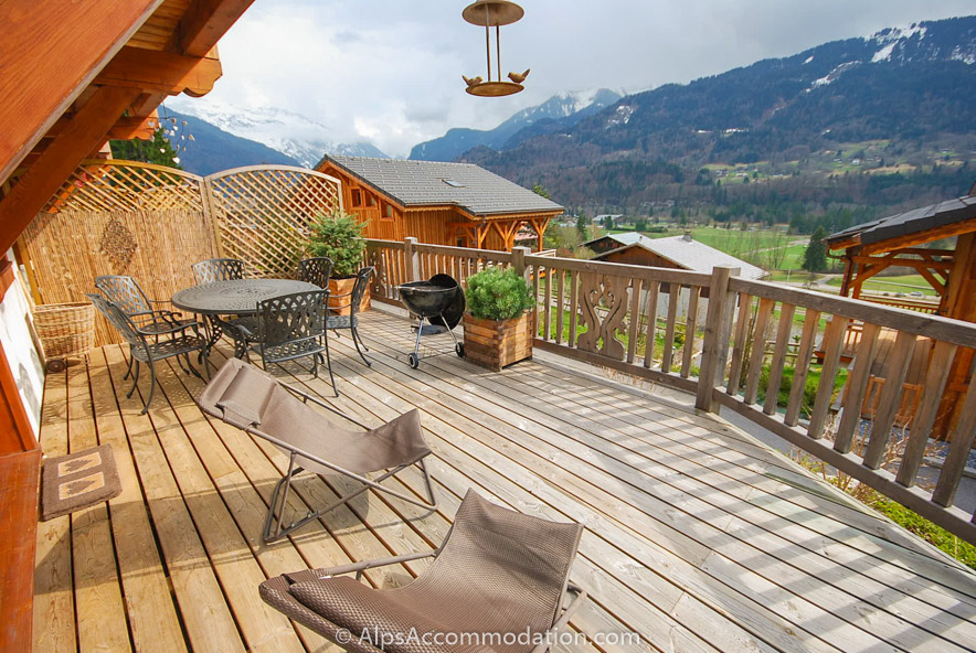 Apartment Biollet Samoëns - Large sunny terrace with gorgeous views towards the ski pistes