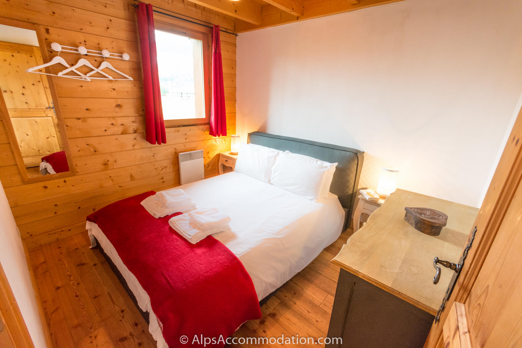 Pas Au Loup A10 Samoens - The double bedroom leading off the lower living level and offering stunning views