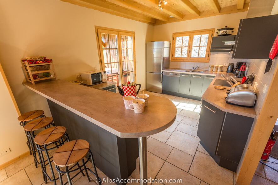 Chalet Kassy Morillon - Spacious fully equipped kitchen