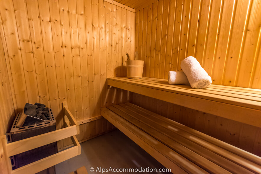 Chalet Bézière Samoëns - Relax in the sauna after a fun day