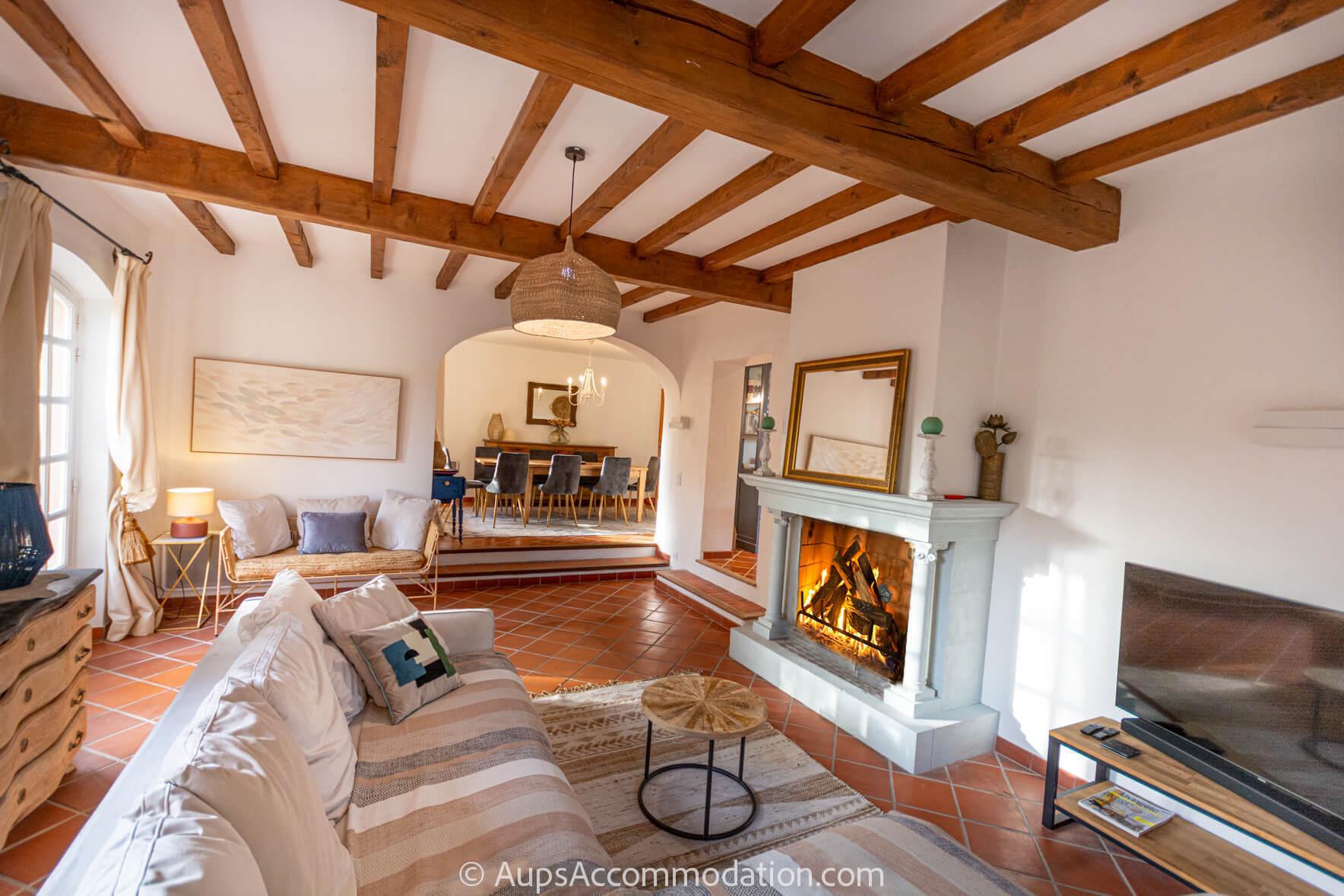 Le Mas Aups - Comfortable living area with log fire