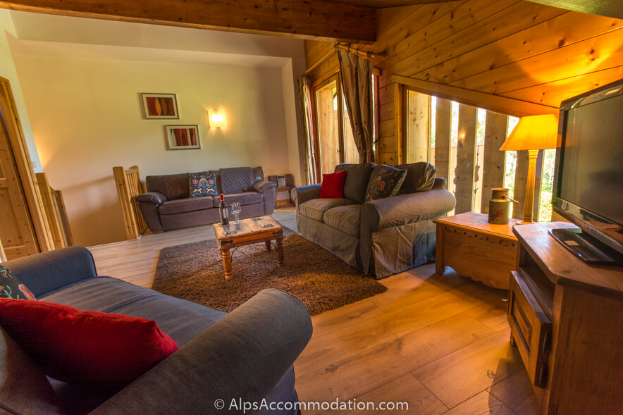 Pas Au Loup A10 Samoens - Fantastic lounge with LCD TV, satellite receiver and second TV with games console