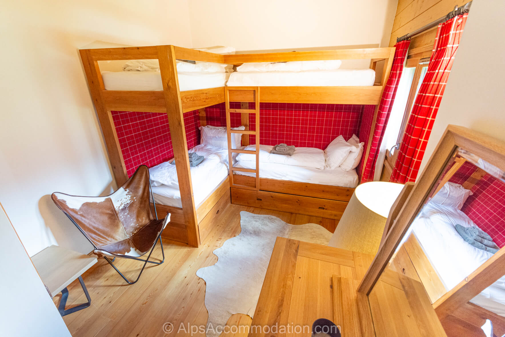 Chardons Argentes G6 Samoëns - Quad bedroom with full size bunk beds
