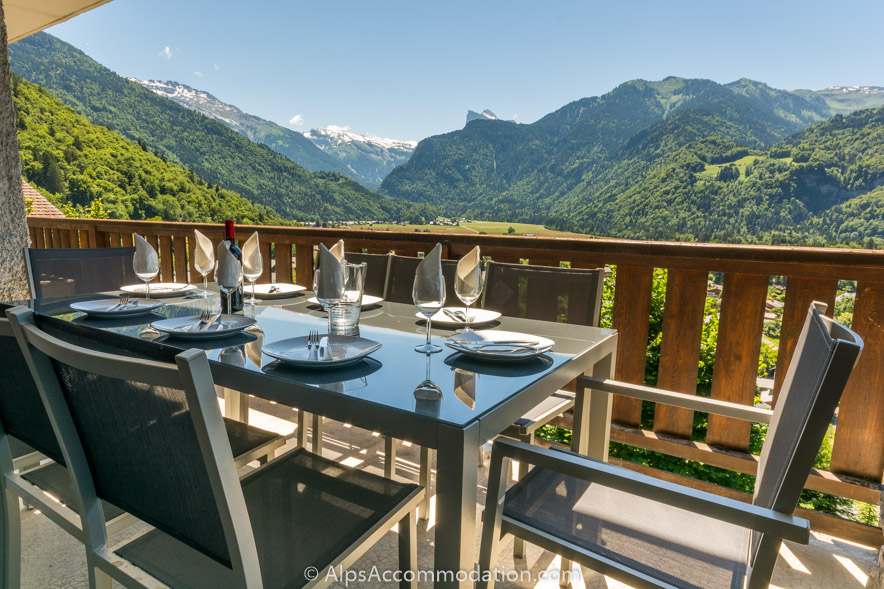 Chalet Falconnières Samoëns - Magical views over Samoens from the sunny balcony which surrounds 3 sides of the chalet