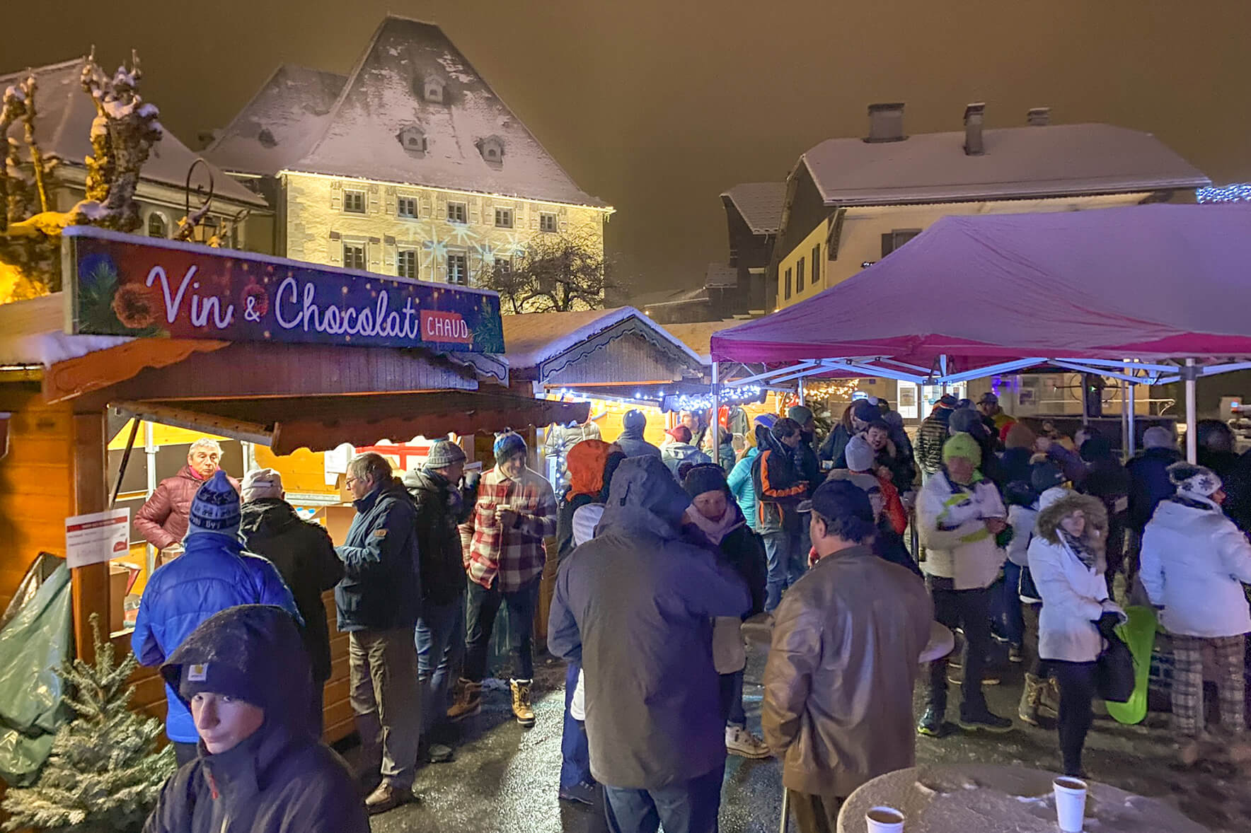 Christmas In Samoens Beautiful Decorations Crowds Gathering