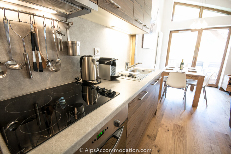 Apartment Les Niveoles A12 Morillon - Fully equipped kitchen with butchers block island and Nespresso machine