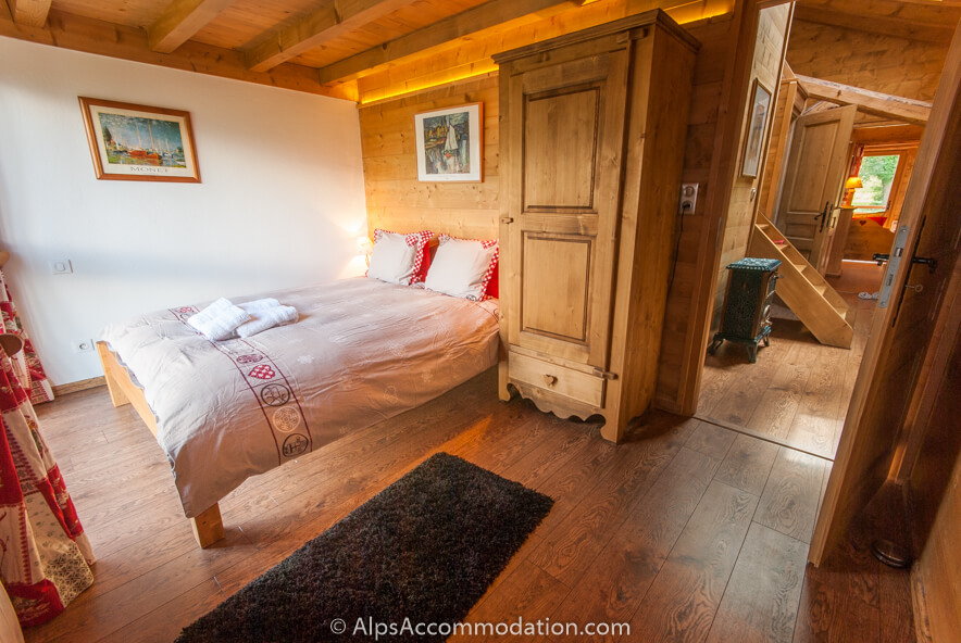 La Grange Samoëns - Double bedroom with TV