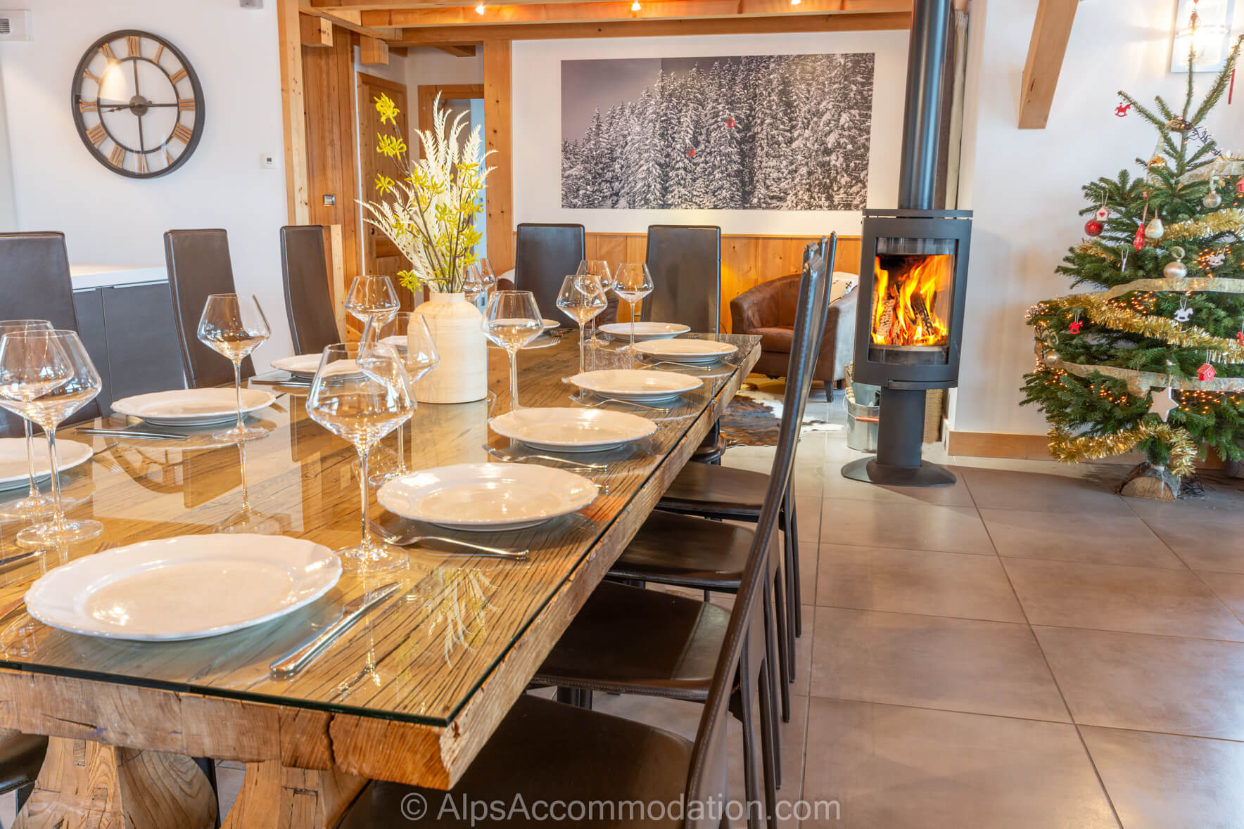 Chalet Foehn Samoëns - Dine in luxury in front of the log fire
