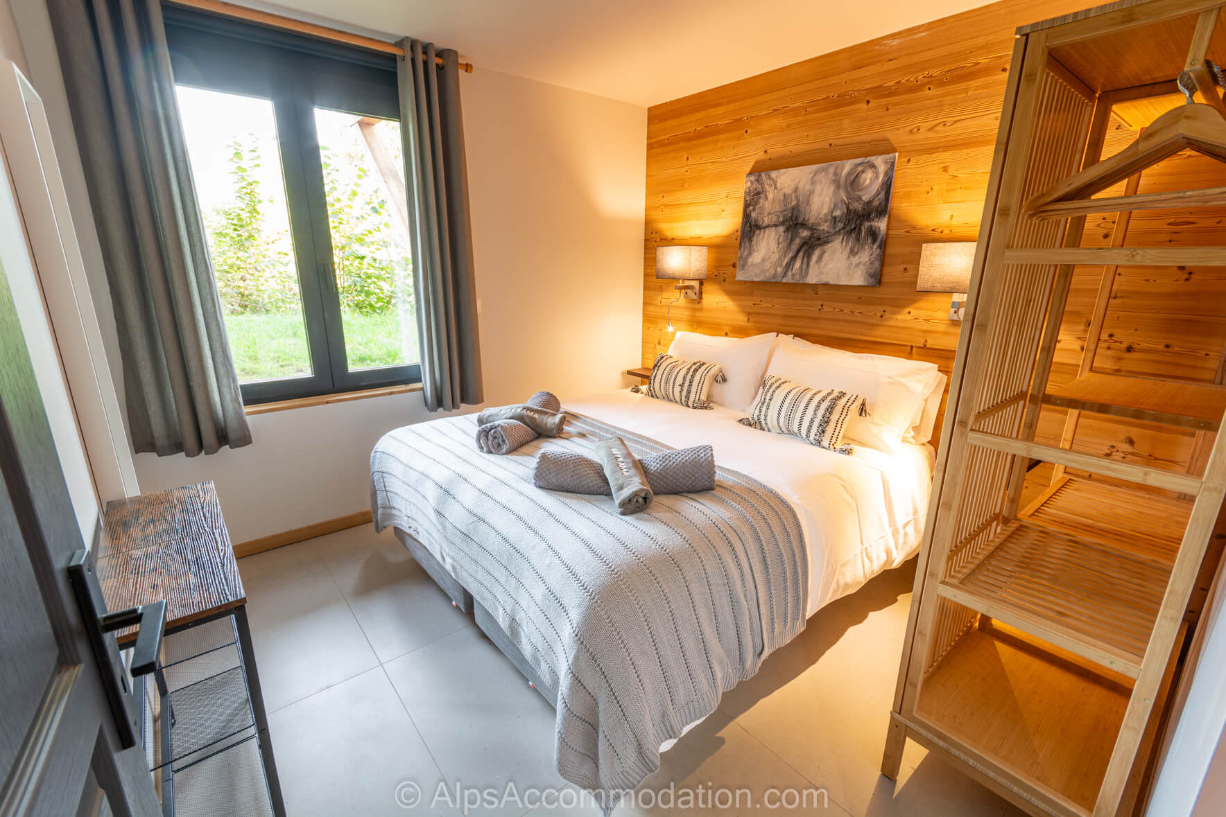 Apartment Gifframa Samoëns - Stunning bedroom available in king or twin configuration