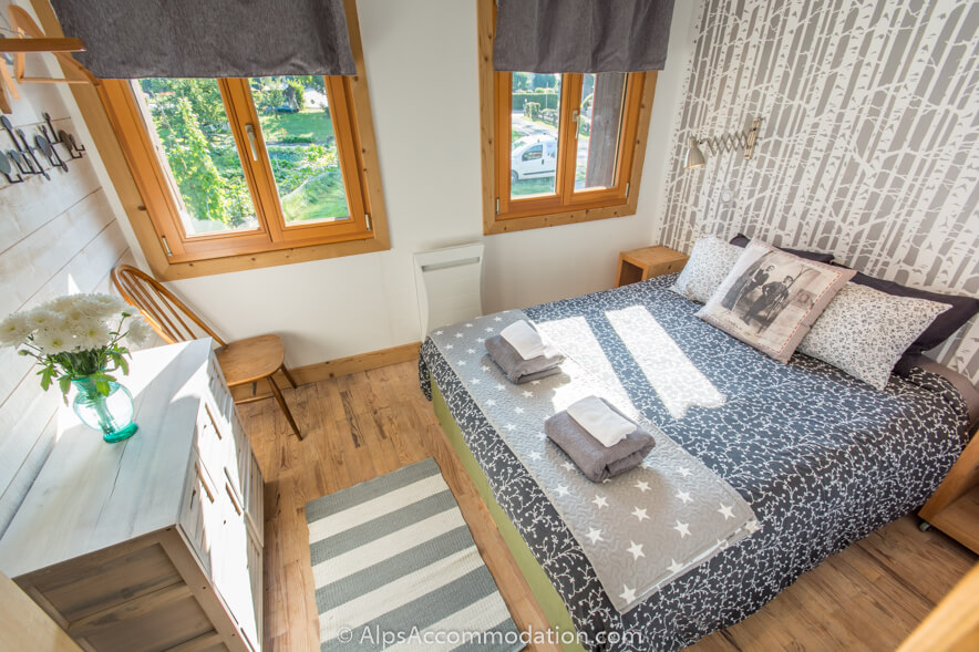Chalet Tir na nOg Samoëns - Spacious and beautiful double or twin bedroom