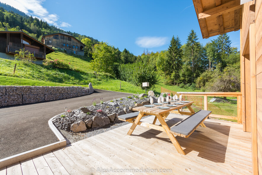 Chalet Sarbelo Samoëns - A large sunny terrace offers great views